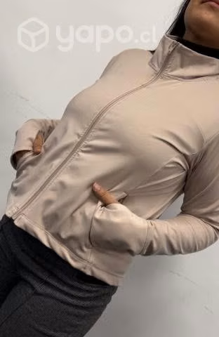 Chaqueta deportiva NUEVA