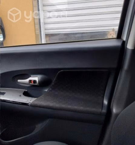 Toyota urban cruiser 2012