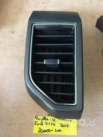 Rejilla izquierda tablero Ford F150 2018
