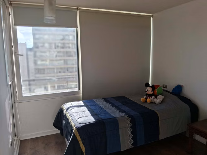 Se arrienda habitación en metro las torres