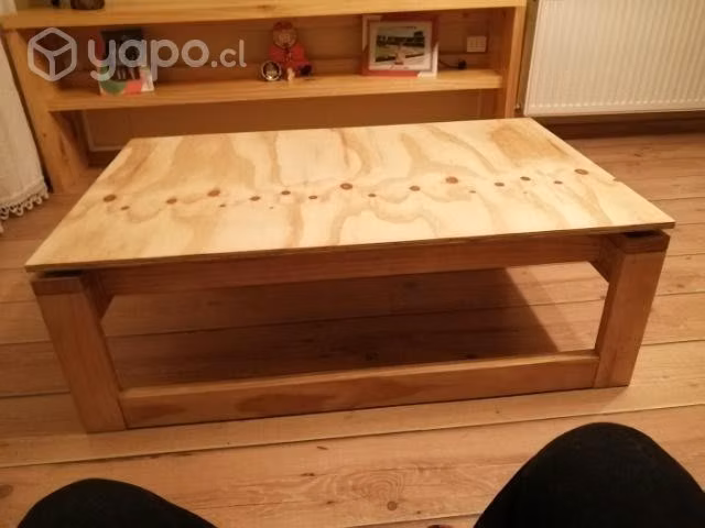 Mesa de centro única con cajón secreto