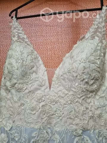 Vestido de novio impecable, diseño único