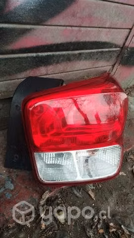 Foco derecho Hyundai verna original - Imagen 2