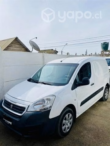 Se vende Peugeot partner 2017 excelente estado