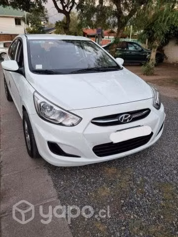 Hyundai accent 2015