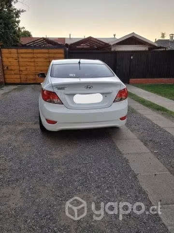 Hyundai accent 2015
