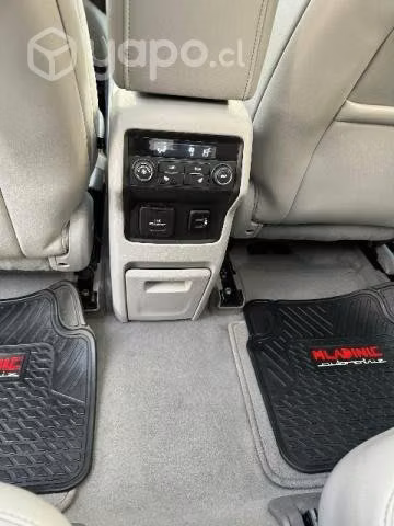 Vendo GMC Acadia SLT 2018