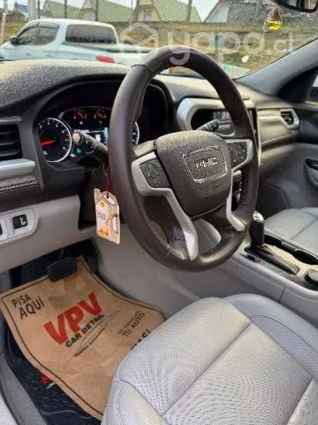 Vendo GMC Acadia SLT 2018