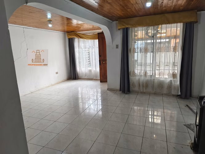 Se vende amplia casa 4 dorm sta fe curico
