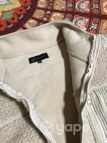 Polar beige