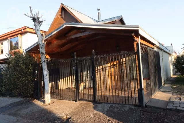 Vende Casa Habitación De Esquina, Villa Doña Rosa,