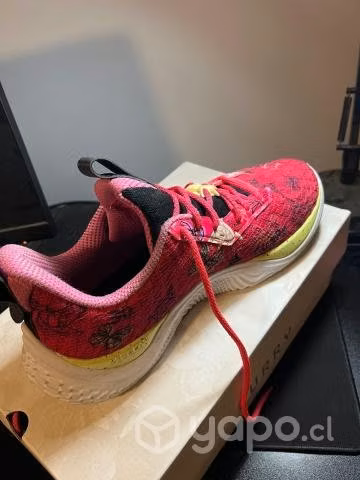 Curry 10 Talla 10.5 us (28.5cm)