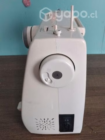 Máquina de coser toyota