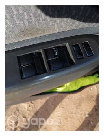 Se vende toyota yaris 2013 - Imagen 3