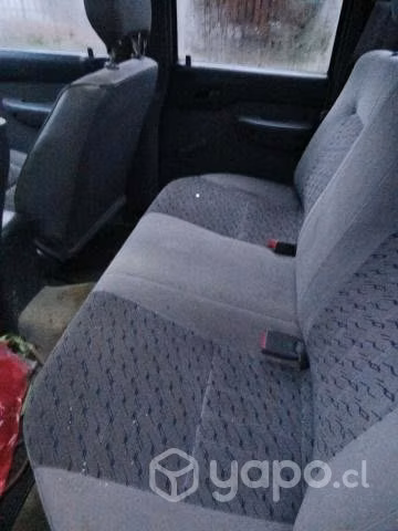 Vendo camioneta Mazda B2900
