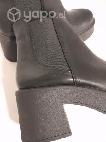 Botin Mujer cuero AMERICANINO Nº35