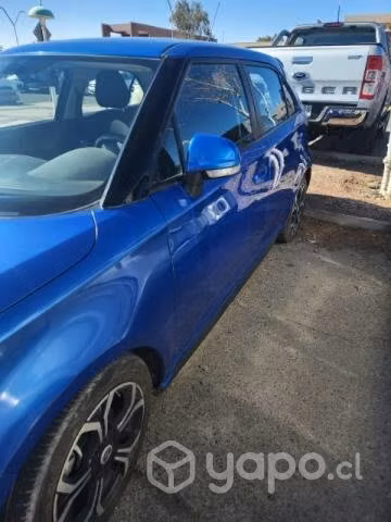 Auto marca MG M3
