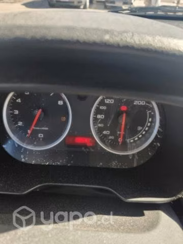 Auto marca MG M3