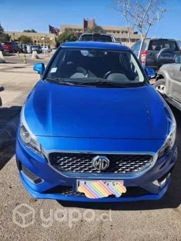 Auto marca MG M3