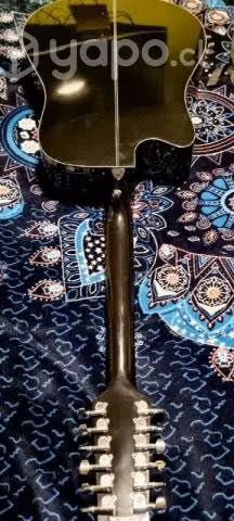 Guitarra Electroacústica.