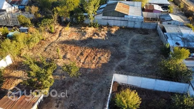 Casa habitacion con amplio sitio de 1.324 mts