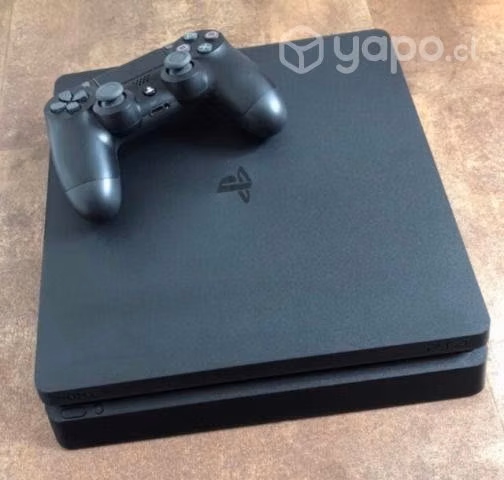 PlayStation 4 Slim 1TB usada Valdivia