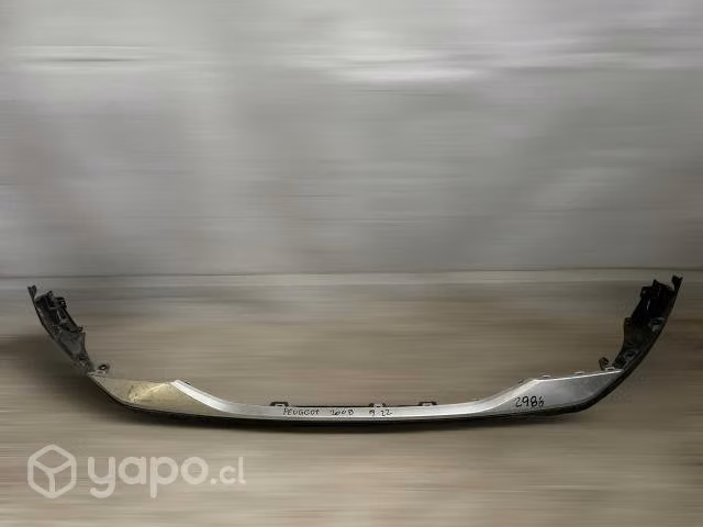 Moldura delantera peugeot 2008 2019 2022