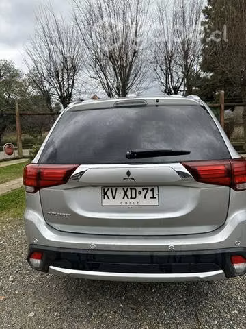 Mitsubishi Outlander 2019 4x2 - Imagen 6