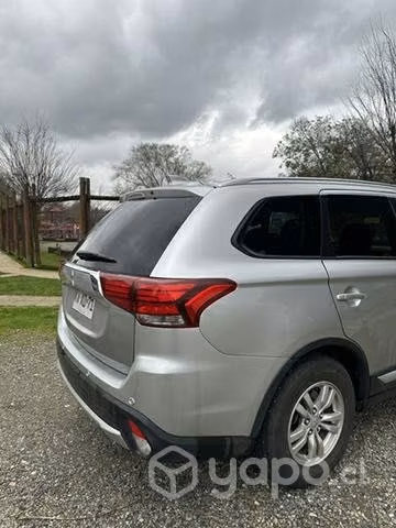 Mitsubishi Outlander 2019 4x2 - Imagen 5