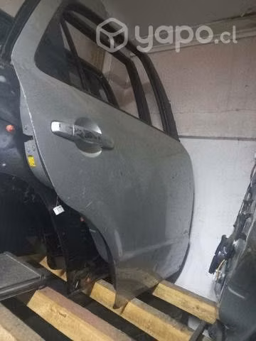 Puerta trasera derecha suzuki sx4 2011