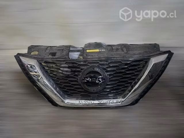 Mascara nissan sentra 2015 2017