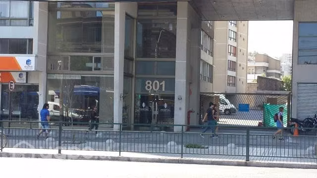Amplio Depto. Independencia 2D/1B Metro Hospitales