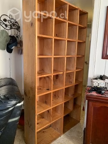 Mueble sólido con cajoneras - Imagen 2
