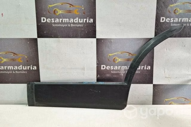 Moldura puerta captiva 2013 a 2019 trasera Lh 2.1
