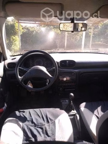 Hyundai accent 2000