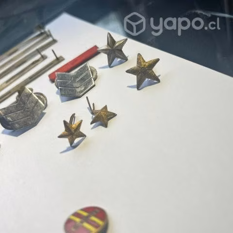 Piochas botones militares antiguos