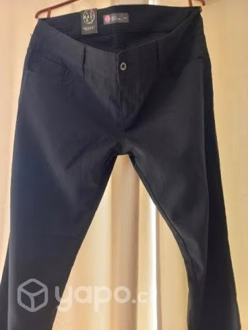 Pantalón escolar