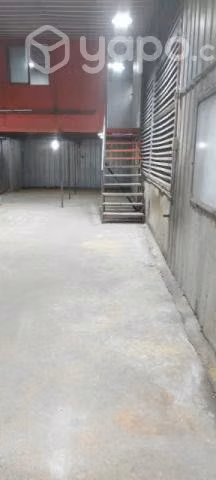 Galpón Interior con Casa Corriente Trifásica