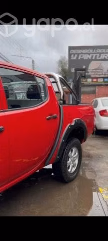Mitsubishi l200 2014