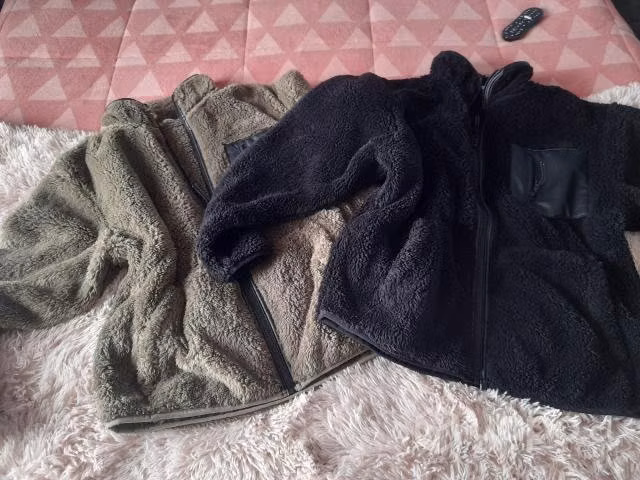 Par de polerones peluditos marca Alaniz XL
