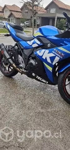 Suzuki gsx 250