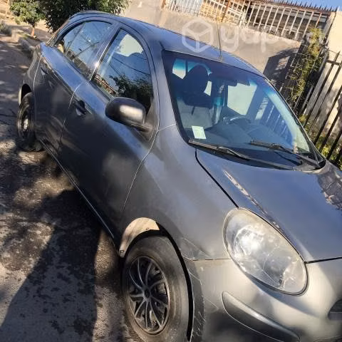 Nissan march 2016