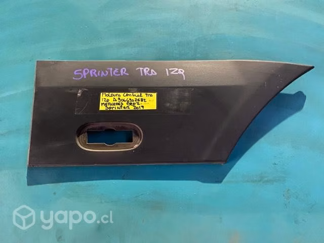 Moldura central tras izq A Benz Sprinter