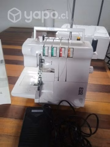 Máquina de coser overlocker MD 11417