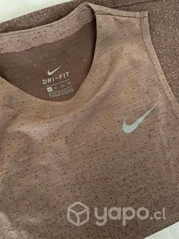 Polera nike talla xs - Imagen 2