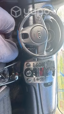 Kia cerato año 2011 - Imagen 4