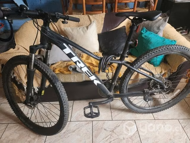 Vendo bicicleta MTB Treck Marlin 4 talla S - Imagen 4
