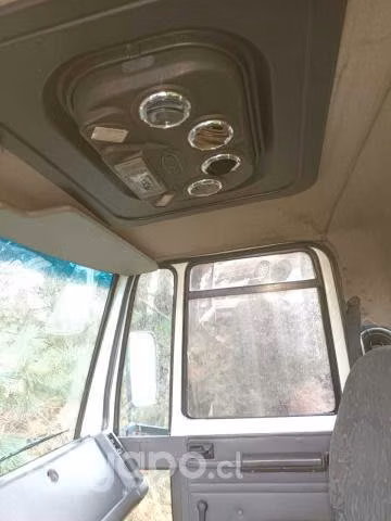 Camion pluma ford cargo