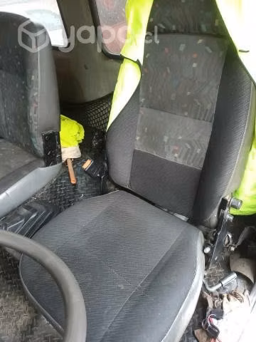 Camion pluma ford cargo