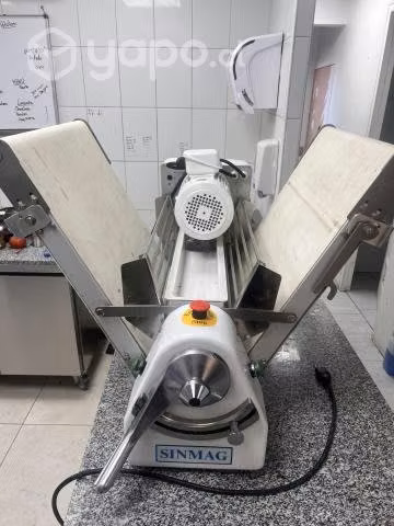 Laminadora sobre meson sinmag